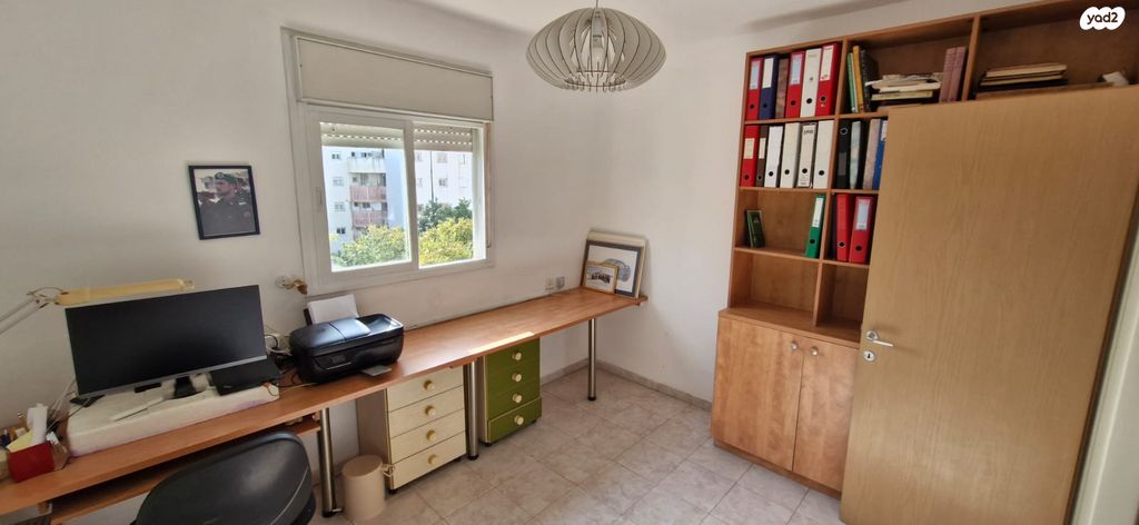 דירה, הראשונים, חלוצים, כפר סבא