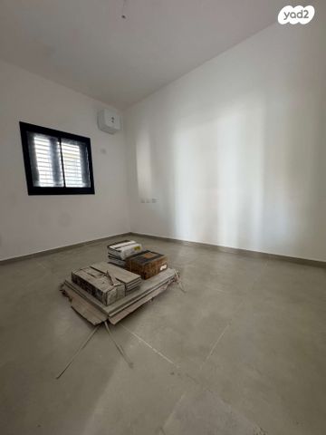 דירה, הרב יצחק ידידיה פרנקל 65, תל אביב יפו