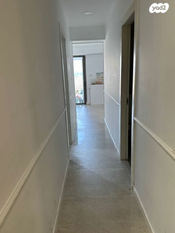 דירה, יוסף חכמי, בית וגן, ירושלים