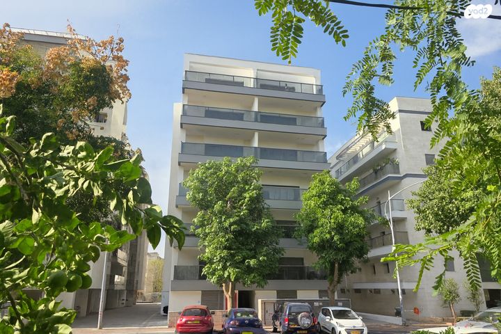 גג/ פנטהאוז, בר אילן, נווה דוד רמז, רעננה