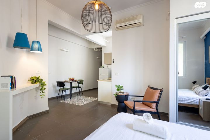 סטודיו/ לופט, משה אהרון 1, חיפה