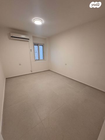 דירה, שכונה י"א, באר שבע