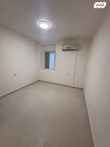 דירה, שכונה י"א, באר שבע