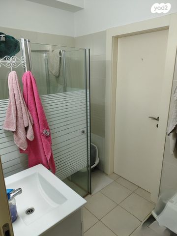 דירה, גלעדי אהרון, קרית אילון, חולון