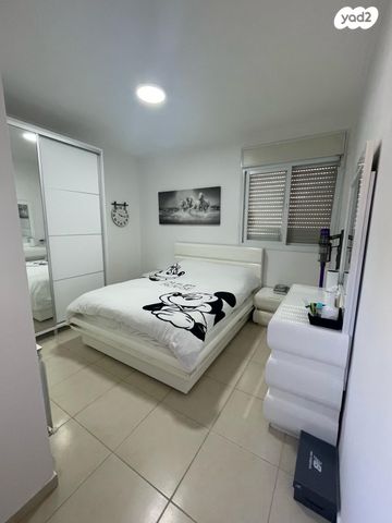 דירה, אלעזר מנחם גלרנטר, חומת שמואל, הר חומה, ירושלים