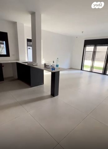 דירת גן, עין גנים, עין גנים, פתח תקווה