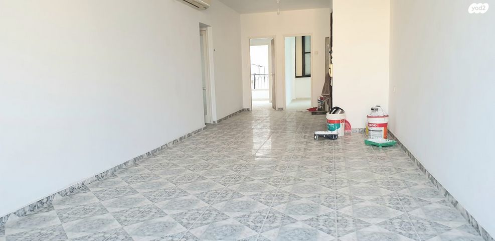 דירה, דרור, רמב"ם, ראשון לציון