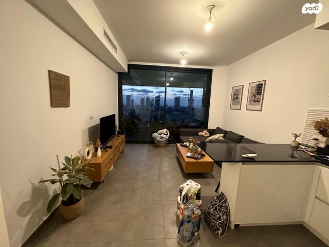 דירה, דרך מנחם בגין, מונטיפיורי, הרכבת, תל אביב יפו