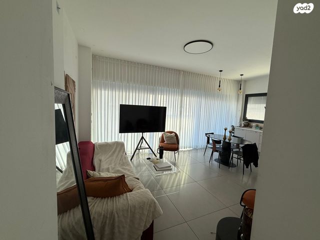 דירה, המעיין 3, שכונת הראשונים, רמת גן