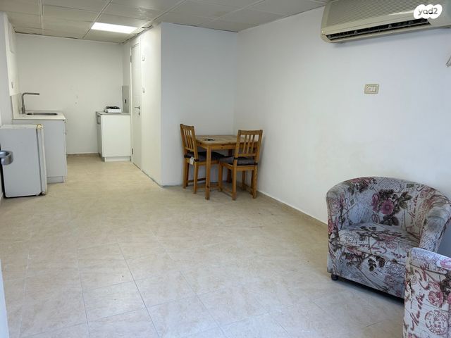 סטודיו/ לופט, מדרגות צפת, הרצליה, חיפה