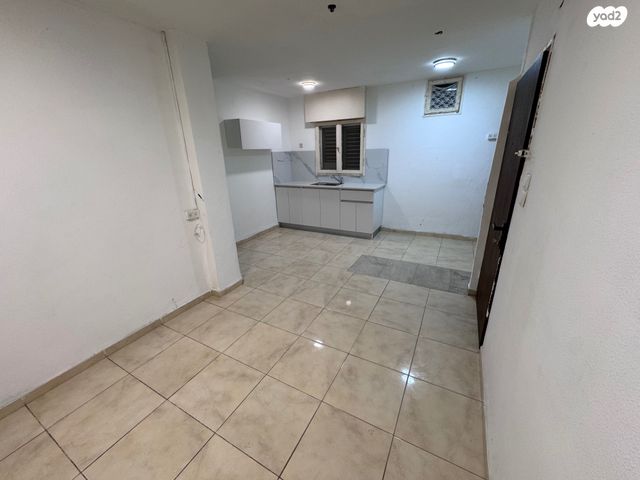 דירה, אסף שמחוני, גבעה א', שביט, קרית אתא