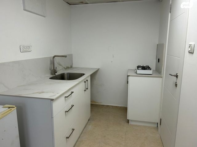 סטודיו/ לופט, מדרגות צפת, הרצליה, חיפה