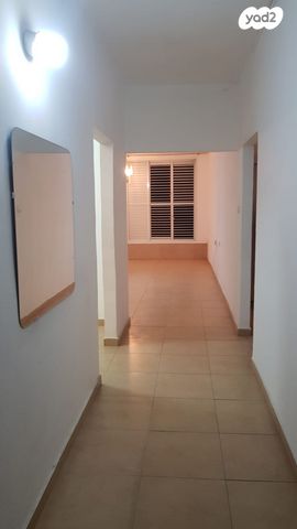 דירה, רוטשילד 34, רמב"ם, ראשון לציון