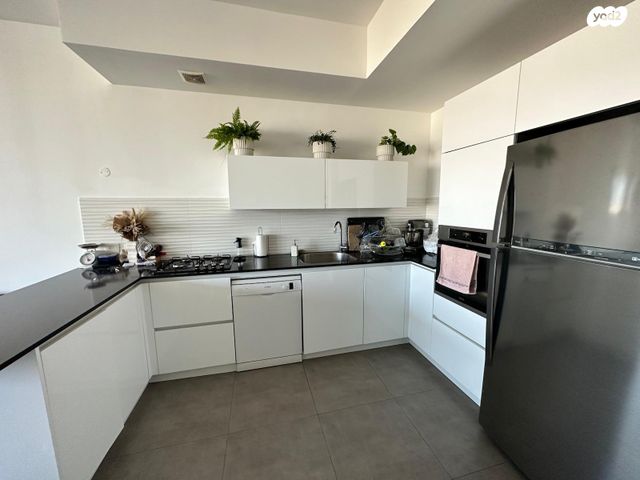 דירה, דרך מנחם בגין, מונטיפיורי, הרכבת, תל אביב יפו