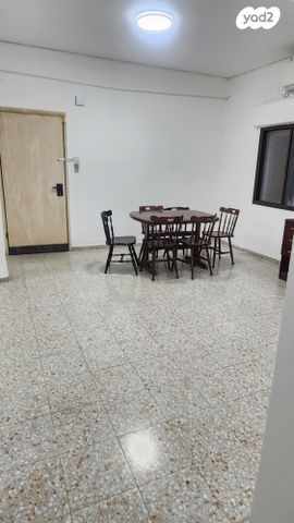 דירה, דוד פינסקי, מרכז הכרמל, חיפה