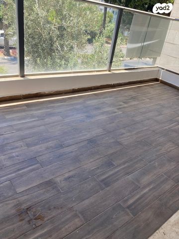 דירה, אחד העם 4, לסטר/רבוצקי, רעננה