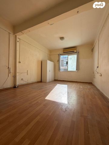 סטודיו/ לופט, קלישר 21, לב תל אביב, לב העיר צפון, תל אביב יפו