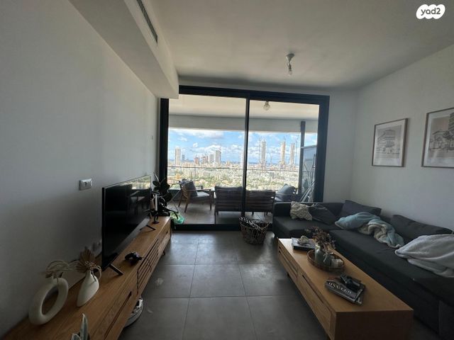 דירה, דרך מנחם בגין, מונטיפיורי, הרכבת, תל אביב יפו