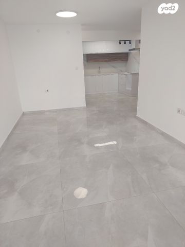 דירה, אלופי צה"ל, קרית שרת מערב, חולון