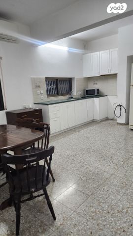 דירה, דוד פינסקי, מרכז הכרמל, חיפה