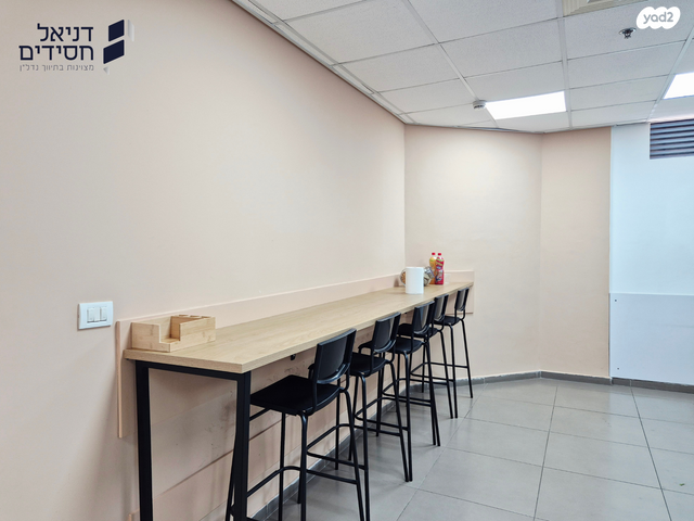 משרדים, החורטים, אזור תעשיה א, חולון