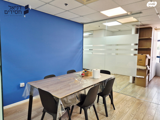 משרדים, החורטים, אזור תעשיה א, חולון