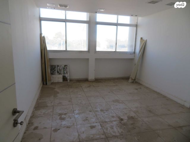 משרדים, שדרות לכיש 7, שאר העיר, קרית גת