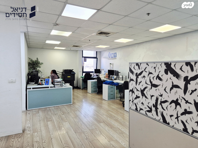 משרדים, החורטים, אזור תעשיה א, חולון