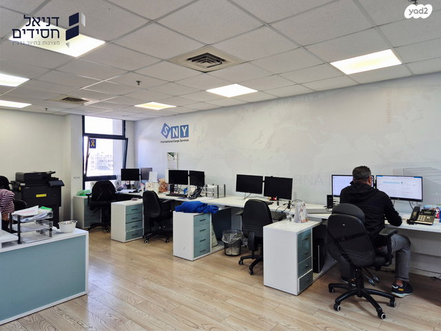 משרדים, החורטים, אזור תעשיה א, חולון