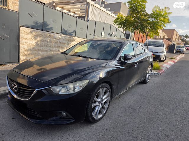 מודעת רכב מאזדה 6