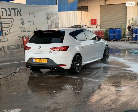 מודעת רכב סיאט לאון