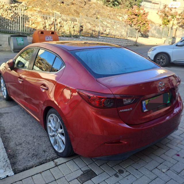 מאזדה 3