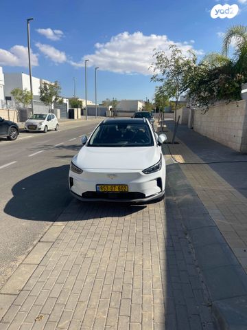 ג׳ילי Geometry C