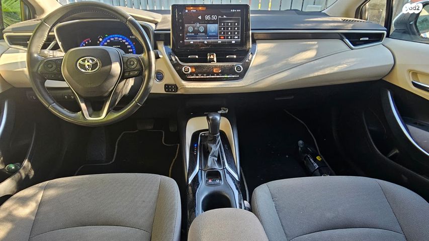 טויוטה קורולה