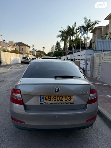 סקודה אוקטביה