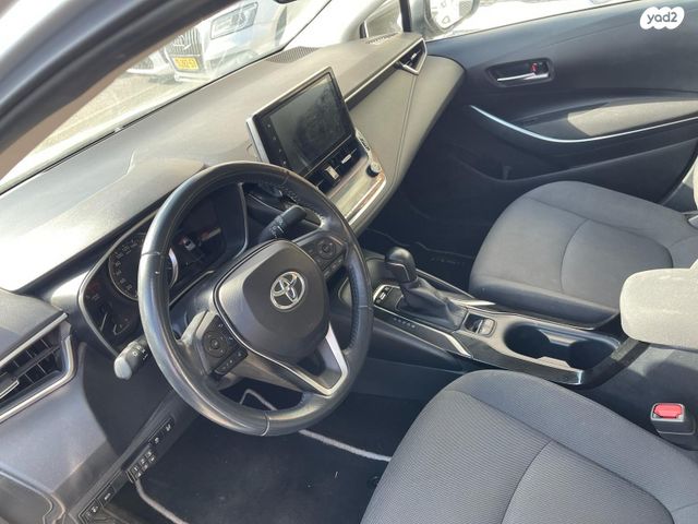 טויוטה קורולה