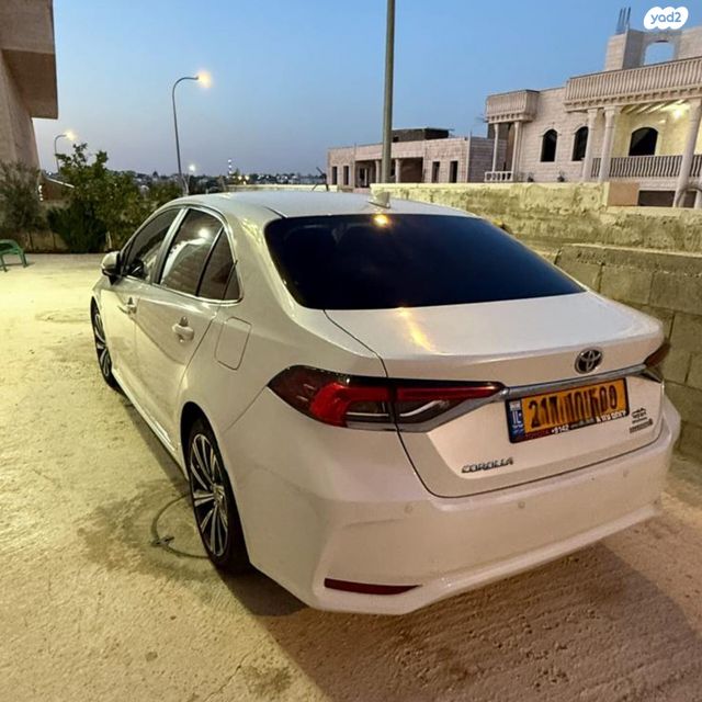 טויוטה קורולה