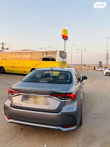 טויוטה קורולה