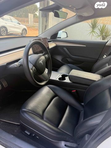 טסלה מודל 3