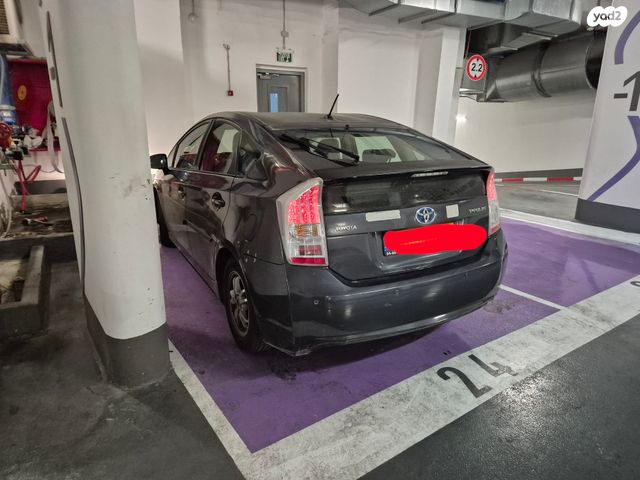 מודעת רכב טויוטה פריוס