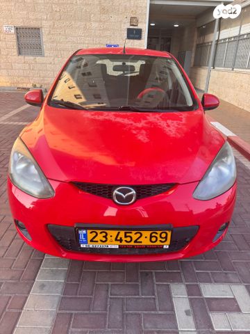 מודעת רכב מאזדה 2