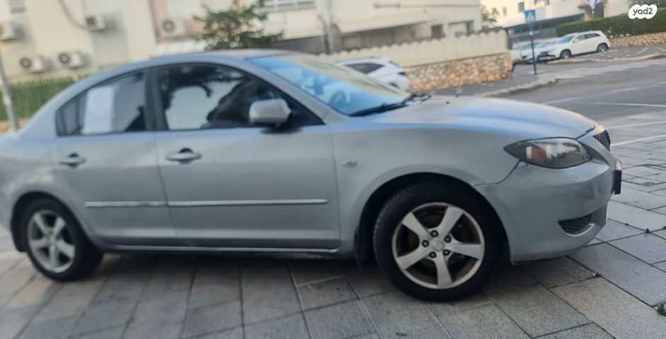 מאזדה 3