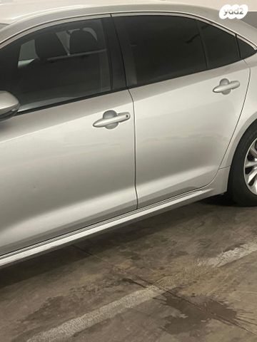 מודעת רכב טויוטה קורולה