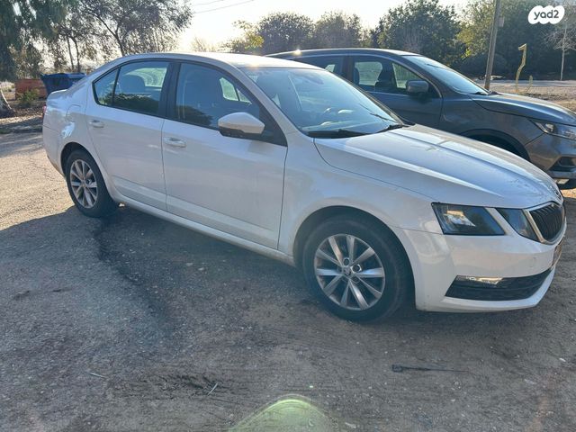 סקודה אוקטביה