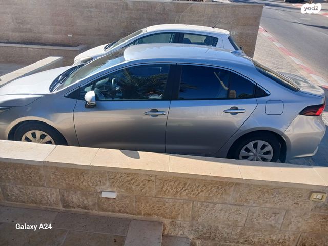 מודעת רכב טויוטה קורולה