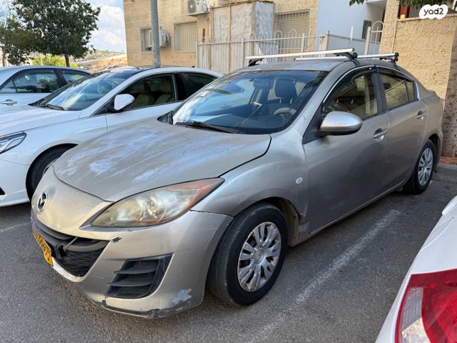 מאזדה 3