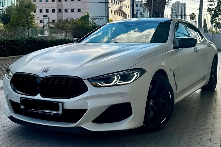 מודעת רכב ב מ וו סדרה 8