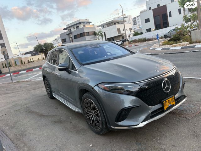 מרצדס-בנץ EQS SUV