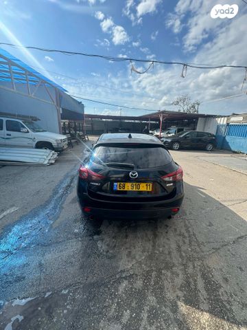 מודעת רכב מאזדה 3
