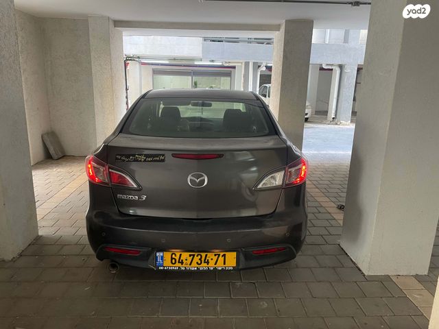 מאזדה 3
